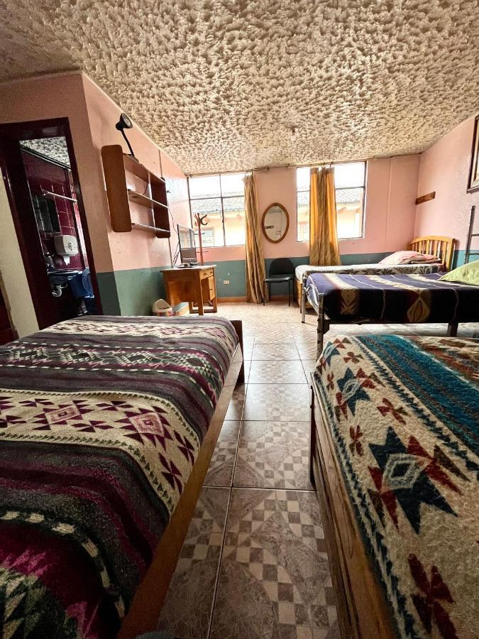 Hostal Carlos Luis Quito Dış mekan fotoğraf