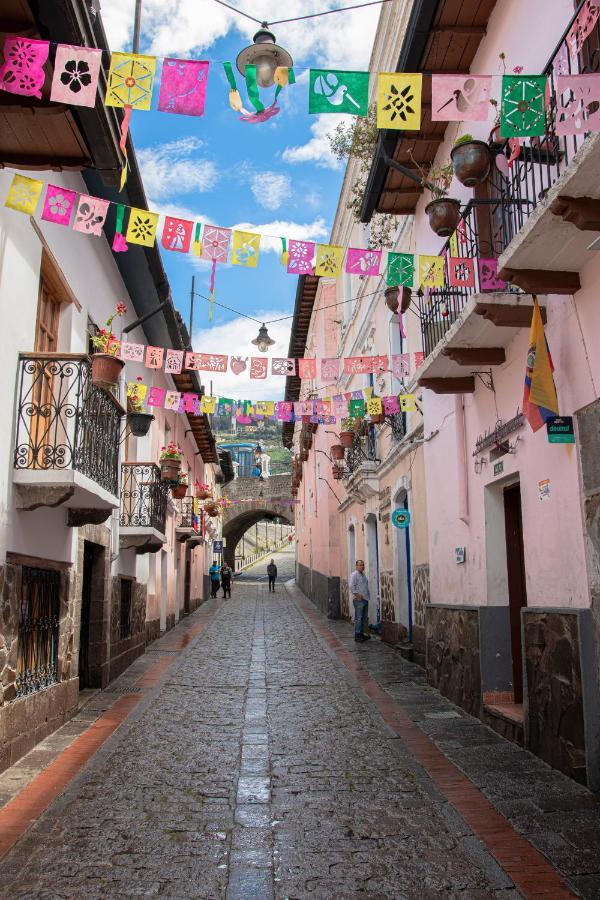 Hostal Carlos Luis Quito Dış mekan fotoğraf