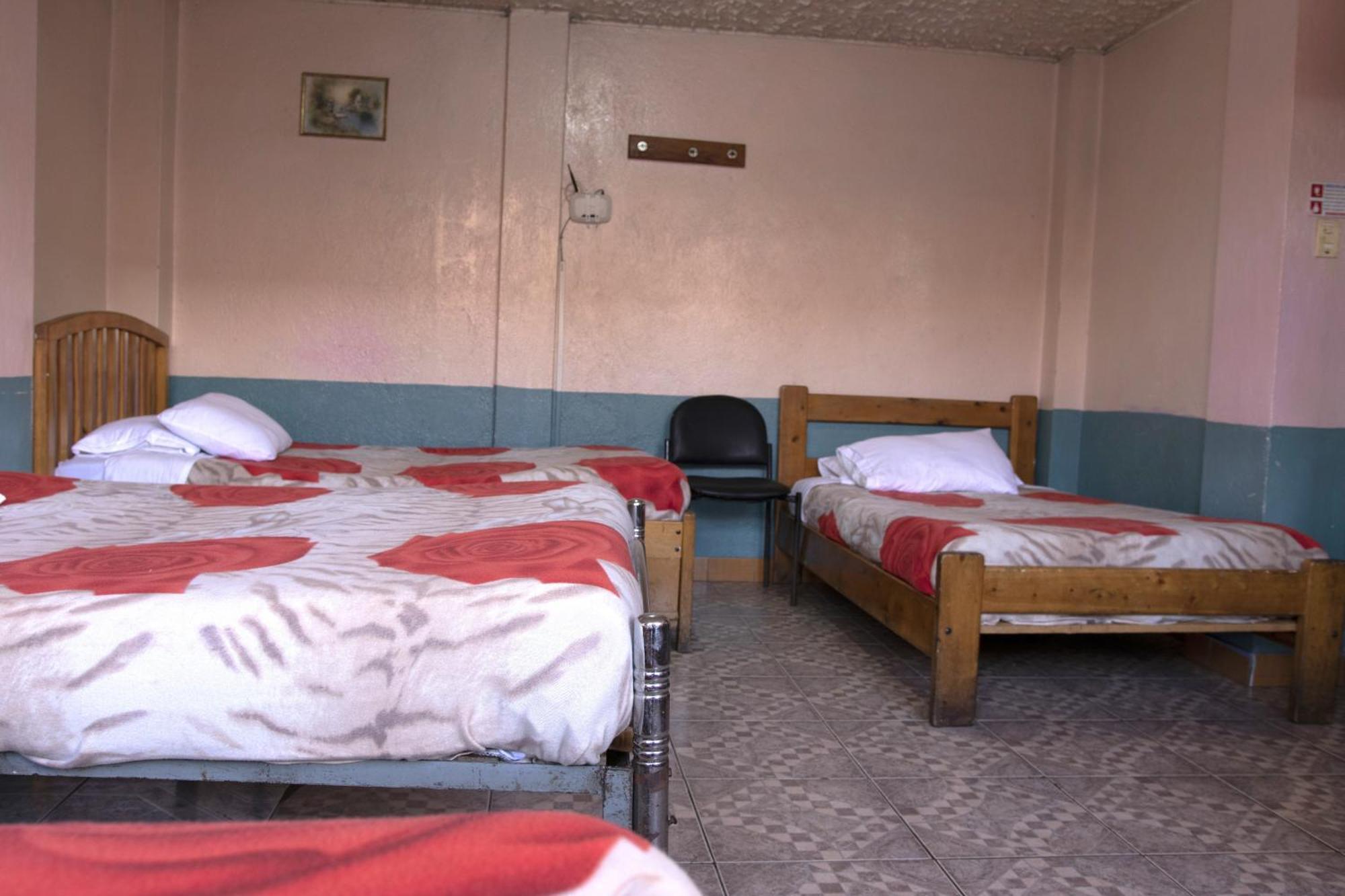 Hostal Carlos Luis Quito Dış mekan fotoğraf
