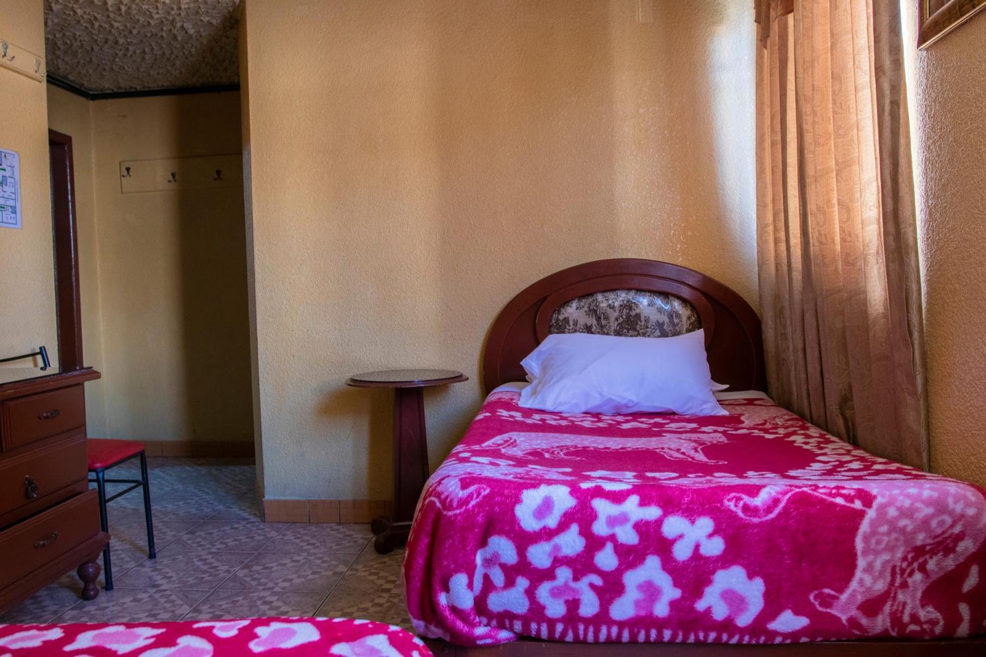 Hostal Carlos Luis Quito Dış mekan fotoğraf