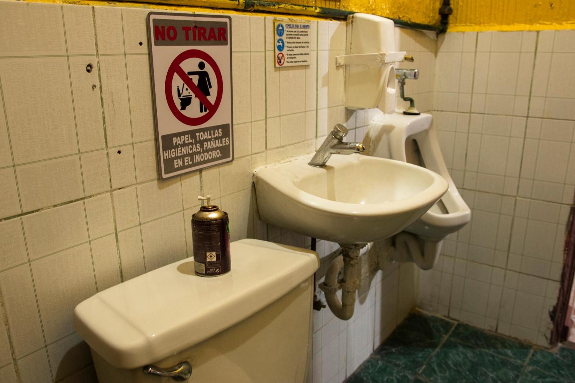 Hostal Carlos Luis Quito Dış mekan fotoğraf