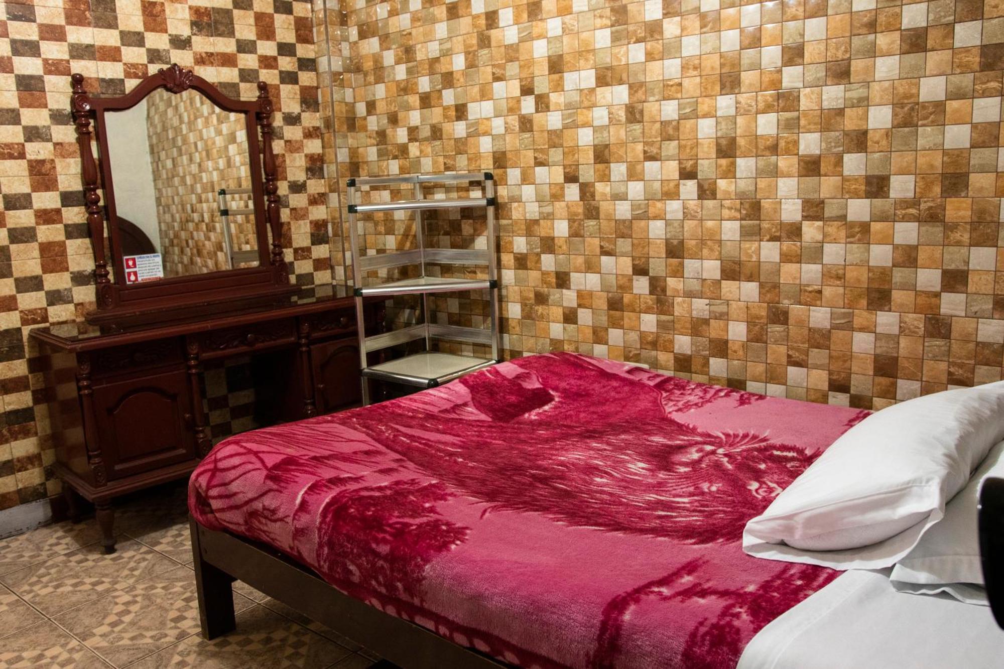 Hostal Carlos Luis Quito Dış mekan fotoğraf
